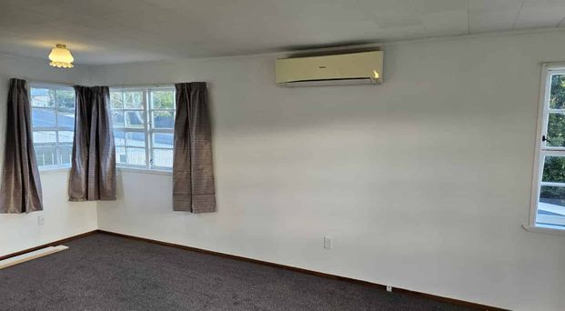 PERFECT LOCATION, FAMILY HOME IN GLENFIELD - Photo 1