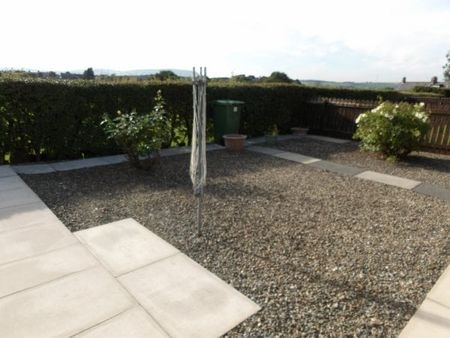 The Green, Colne BB8 - Photo 2