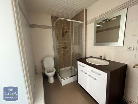 Location Appartement 3 pièces 65m² AGEN 47000 - Photo 3