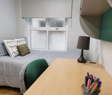 1 bedroom in a house share to rent - Photo 6