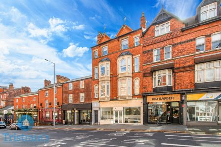 3 bed Apartment for Rent - Photo 2