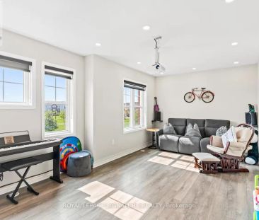 11 ECKFORD LANE - Photo 1