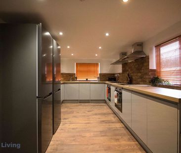 OX Living is proud to present this high-quality 7-bedroom co-living... - Photo 2