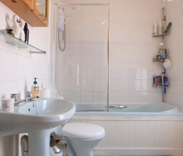 2 bedroom terraced house to rent - Photo 6