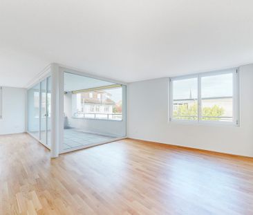 MODERNE WOHNUNG IM ZENTRUM - ERSTE MONATSMIETE MIETZINSFREI - Foto 2