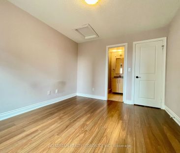 For Lease - 241 South Park Road, Markham, Ontario - Photo 4