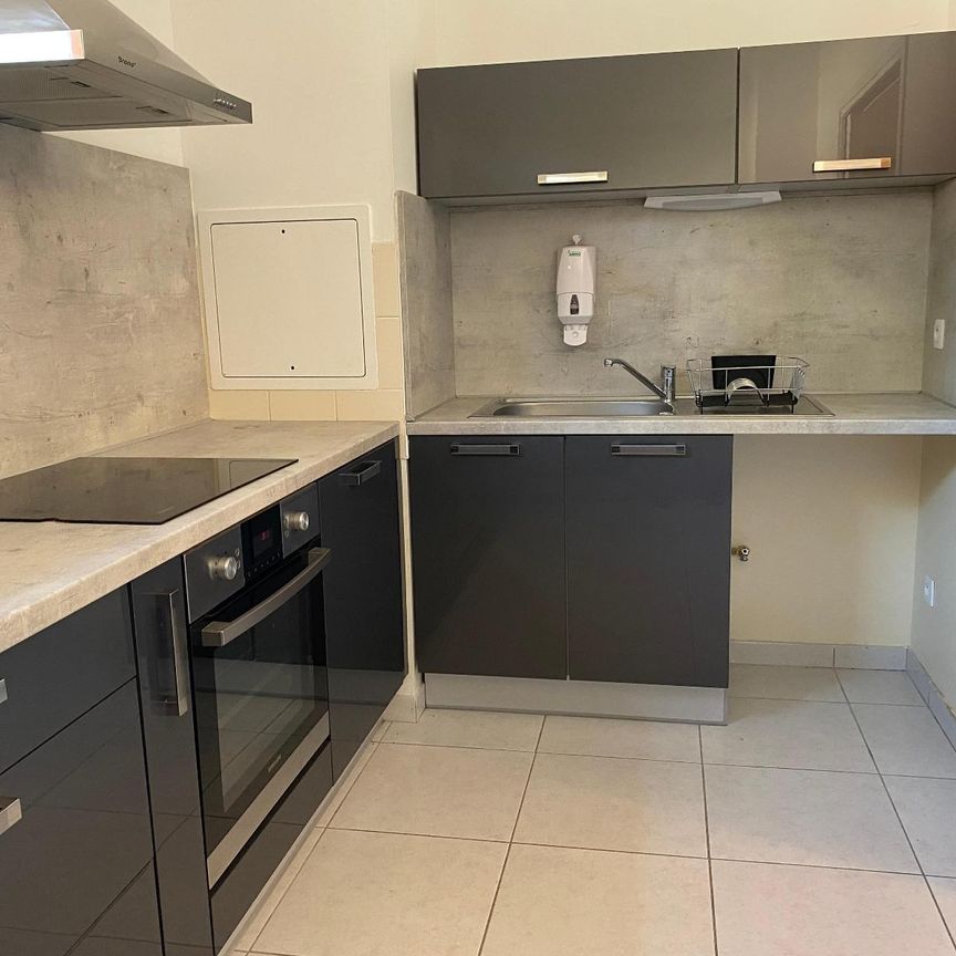 Location Appartement 3 pièces 66m² AUBENAS 07200 - Photo 1