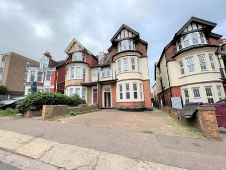 1 bedroom flat to rent - Photo 4