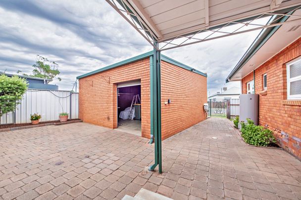 South Dubbo Family Sized Home - Photo 1