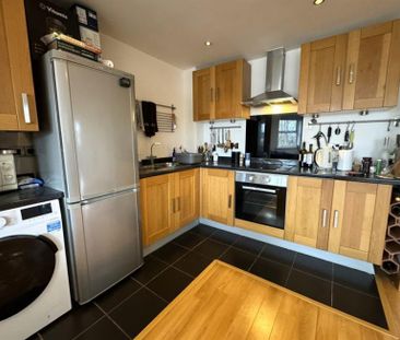 2 Bedroom Apartment To Let - Photo 3