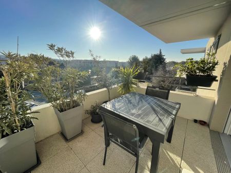 Location Appartement 2 pièces 40m² LA CIOTAT 13600 - Photo 2