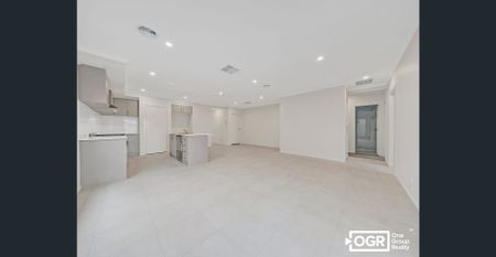 Spacious 4 betroom home in the Heart of Wallan-Great Value at $450/pw - Photo 2