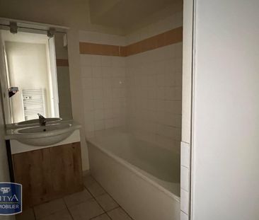 Location Appartement 2 pièces 45m² HARNES 62440 - Photo 4