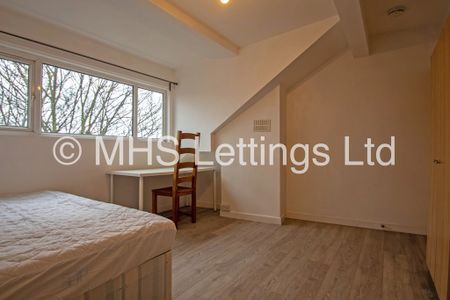 6 Bedroom End Terraced House for rent in Winfield Grove - Photo 4