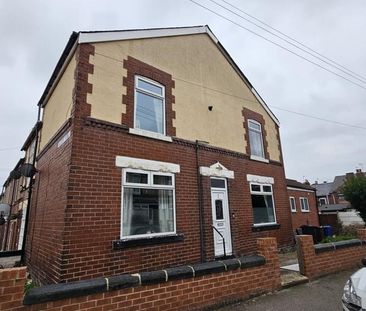 2 bedroom terraced house to rent - Photo 2