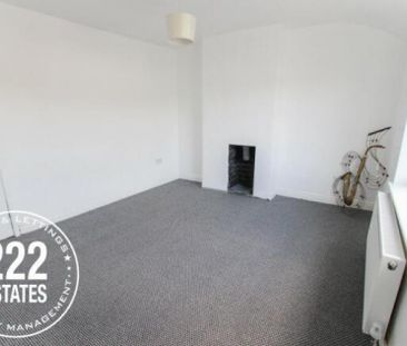 South Avenue - Warrington - WA2 - Photo 4