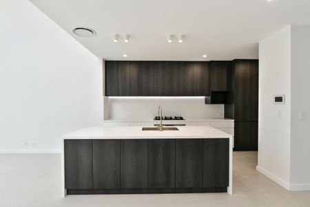 Near New 4 Bedroom Home! - Photo 3