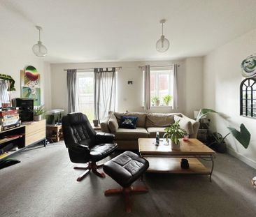 3 bedroom semi-detached house to rent - Photo 4