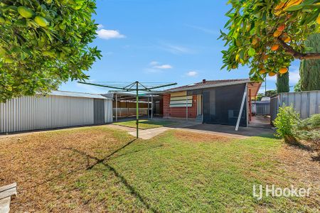 Spacious 3 Bedroom Family Home - Photo 4