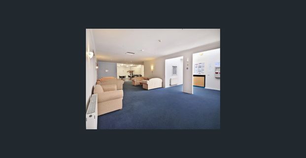 Rooms with ensuites available! - Photo 1