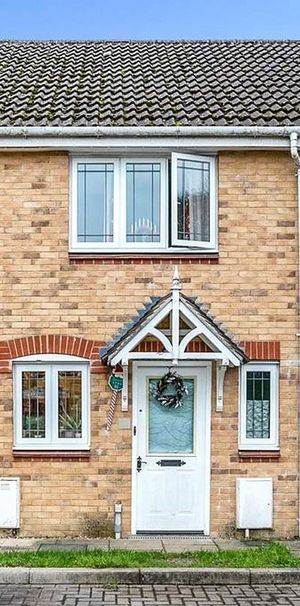 2 bedroom terraced house to rent - Photo 1