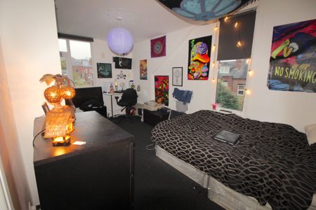 7 Bed - 79b Cardigan Road, Hyde Park, Leeds - LS6 1EB - Student - Photo 2