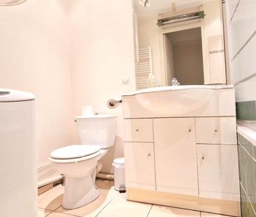 Grand studio meublé de 37m2, rue dauphin LYON 2- Disponible 28/11 ! - Photo 4