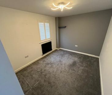 2 bedroom ground floor maisonette to rent - Photo 2