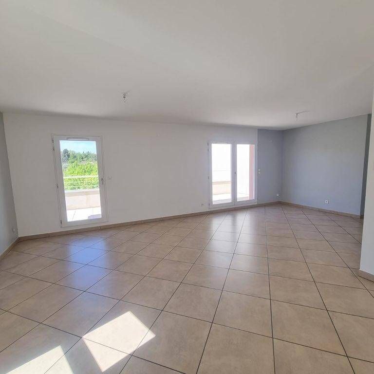 Location appartement 3 pièces 83.95 m² à Étoile-sur-Rhône (26800) - Photo 1