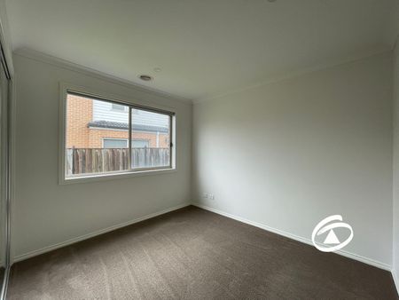 42 Aintree Close, 3978, Clyde Vic - Photo 2