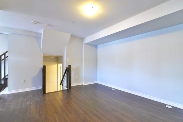 For Lease - 3062 Gardenia Gate, Oakville, Ontario - Photo 1