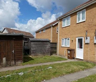 The Street, Beck Row, IP28 - Photo 2