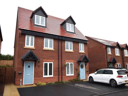 3 bedroom semi-detached house to rent - Photo 4