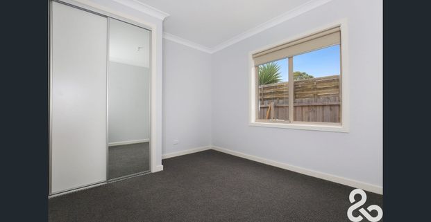 MODERN HOME IN THE HEART OF EPPING - Photo 1