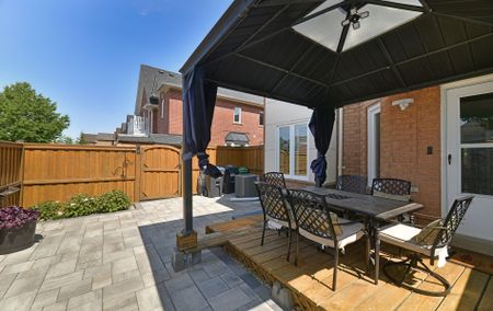 For Lease - 154 Pressed Brick Drive, Brampton, Ontario - Photo 4