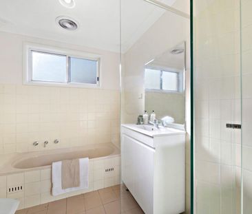 Comfortable Single-Level Villa in a Convenient Epping Location - Photo 5