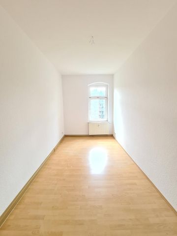Charmante 3-Zimmer-Wohnung in Chemnitz mit Balkon - Foto 3