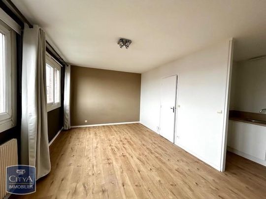 Location Appartement 1 pièce 28m² LILLE 59800 - Photo 1