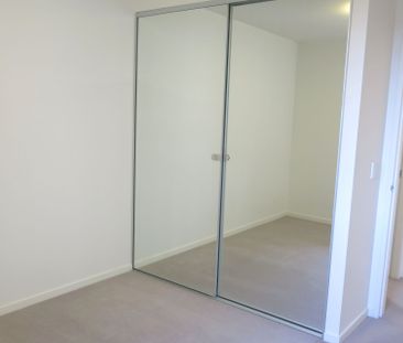 2 BEDROOM LUXURY APARTMENT IN DESIGNER COMPLEX - Photo 5