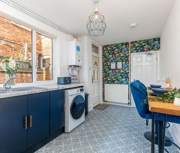 Room 4 – Nuneaton - Photo 1