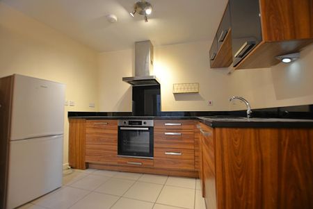 2 bedroom apartment to rent - Photo 2