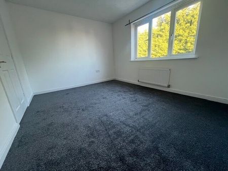 Bierley House Avenue - Photo 4