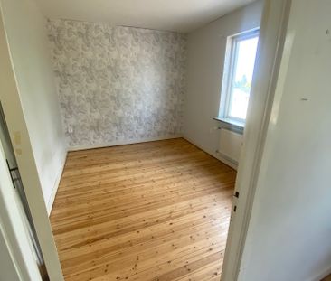 Drottninggatan, Kungsör - Photo 1