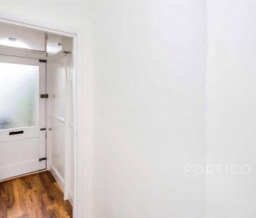 3 bedroom flat to rent - Photo 3