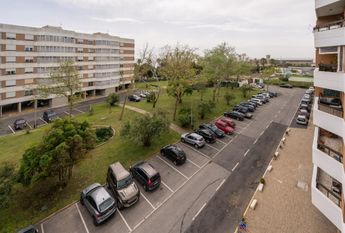 4 Bedroom Apartment with parking, Alto da Barra, Oeiras