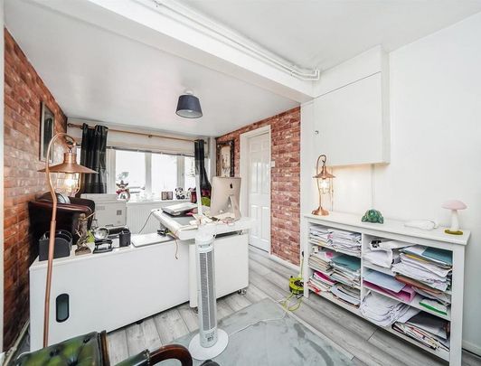 3 bedroom detached house to rent - Photo 1