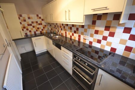 2 bedroom flat to rent - Photo 5