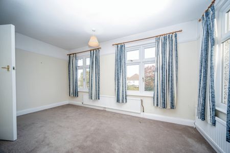 4 bedroom house to rent Kimbolton Road, Bedford, MK41 - Photo 4