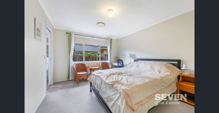 Spacious Family Home with Modern Comforts & Outdoor Entertaining Appeal - Photo 2