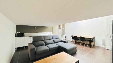 A LOUER APPARTEMENT DE TYPE 3 MEUBLE - SAINT ANDRE DE CUBZAC CENTRE - Photo 4